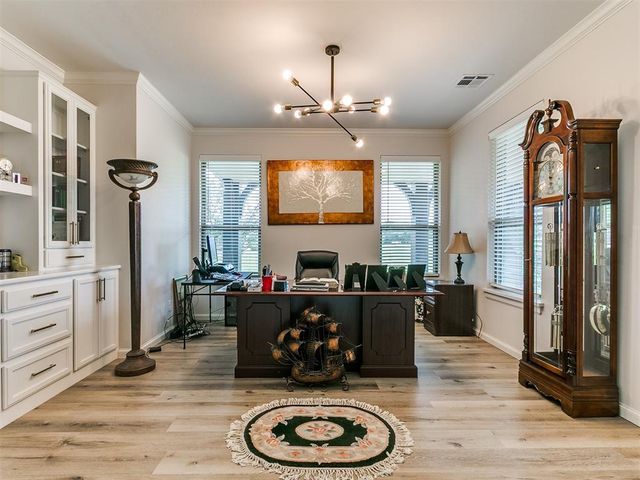 2517 Sandplum Lane, Goldsby, OK 73093