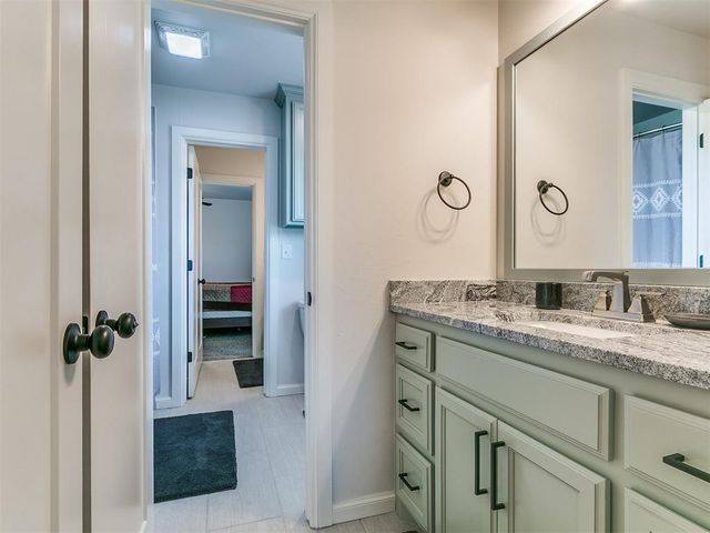 2517 Sandplum Lane, Goldsby, OK 73093