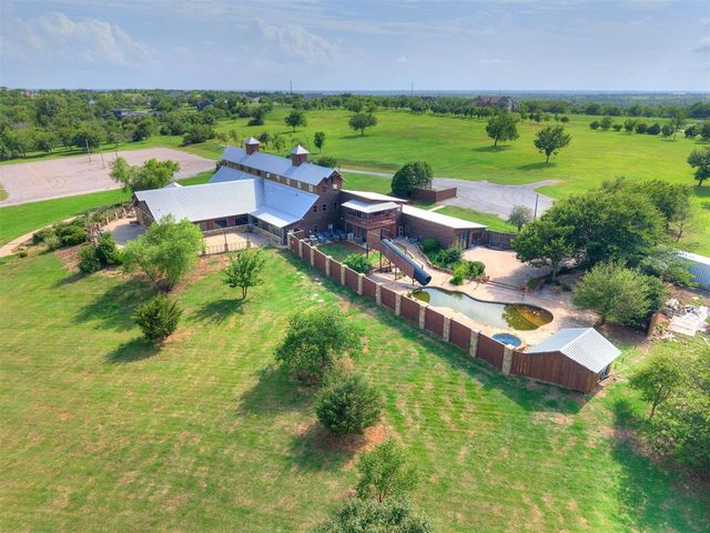 2517 Sandplum Lane, Goldsby, OK 73093
