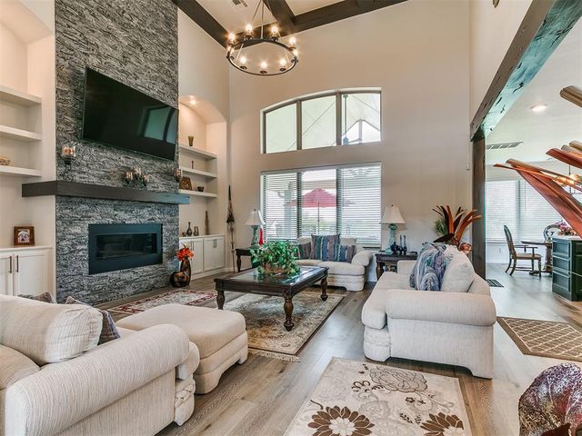 2517 Sandplum Lane, Goldsby, OK 73093