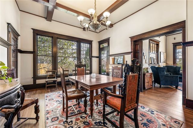 508 W Central Avenue, Bentonville, AR 72712