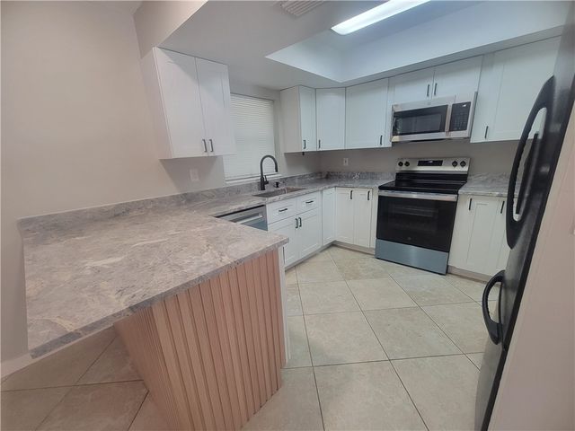 356 30th Avenue, Vero Beach, FL 32968