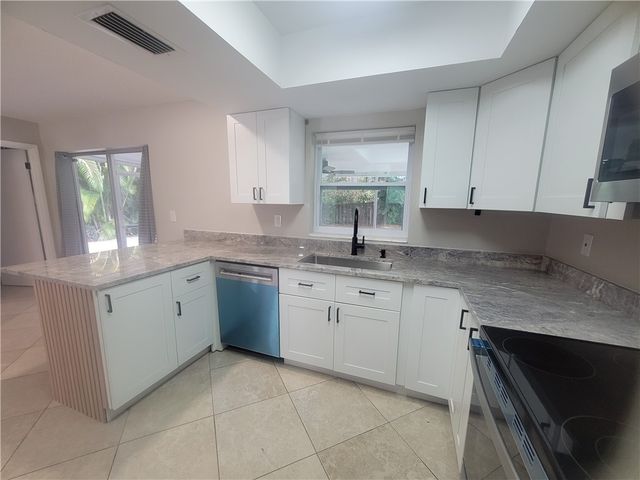 356 30th Avenue, Vero Beach, FL 32968