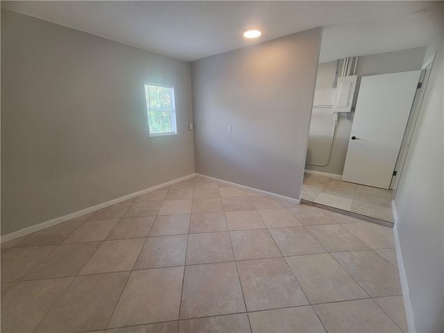 356 30th Avenue, Vero Beach, FL 32968