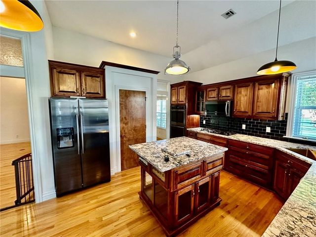 4619 W Knoll View Way, Rogers, AR 72758