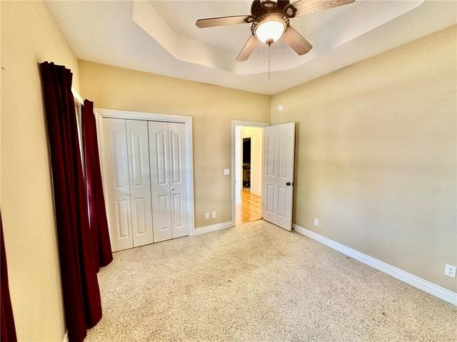 4619 W Knoll View Way, Rogers, AR 72758