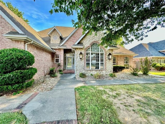 4619 W Knoll View Way, Rogers, AR 72758