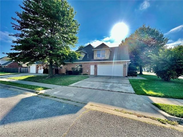 4619 W Knoll View Way, Rogers, AR 72758