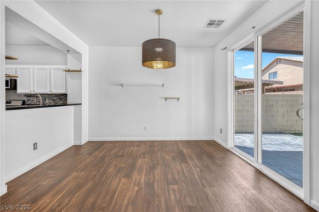 1303 Pecan Tree Court, Las Vegas, NV 89142