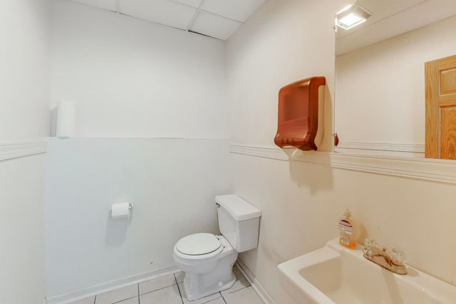 7401 Madison Street 1, Forest Park, IL 60130