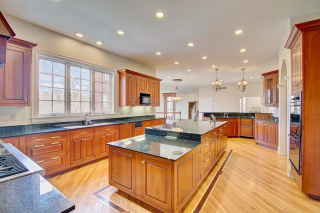 114 W Maple Avenue, Fort Mitchell, KY 41011