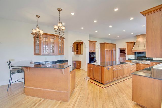 114 W Maple Avenue, Fort Mitchell, KY 41011