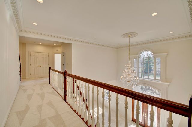 114 W Maple Avenue, Fort Mitchell, KY 41011