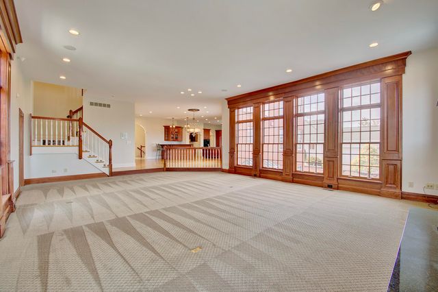 114 W Maple Avenue, Fort Mitchell, KY 41011