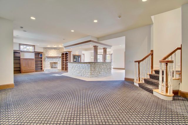 114 W Maple Avenue, Fort Mitchell, KY 41011