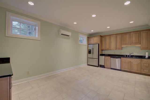 114 W Maple Avenue, Fort Mitchell, KY 41011