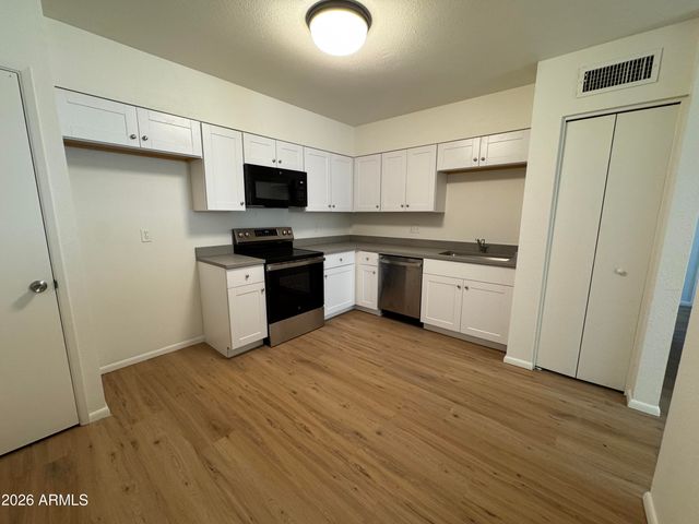 720 S DOBSON Road 70, Mesa, AZ 85202