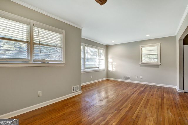 3173 Spreading Oak Drive SW, Atlanta, GA 30311