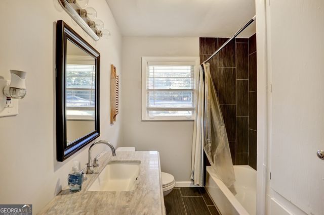 3173 Spreading Oak Drive SW, Atlanta, GA 30311