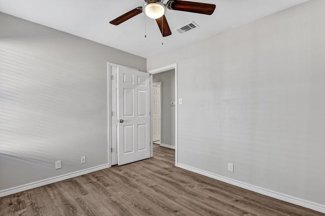 914 W Houston Street, Sherman, TX 75092