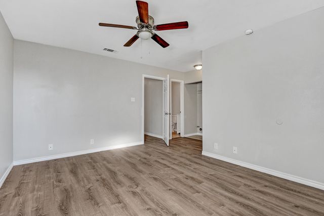 914 W Houston Street, Sherman, TX 75092
