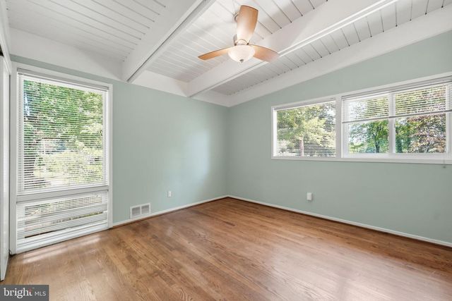 3005 CEDAR HILL RD, Falls Church, VA 22042
