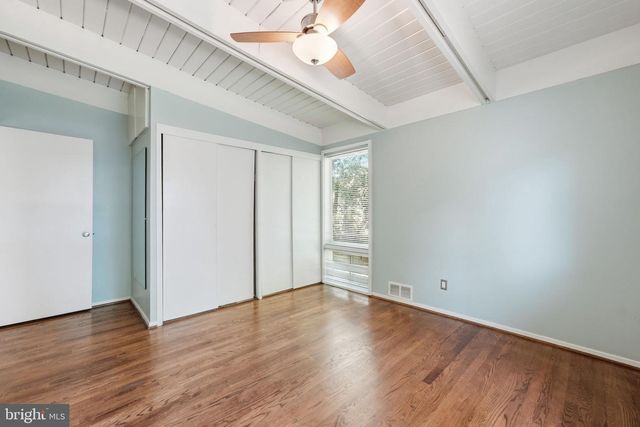 3005 CEDAR HILL RD, Falls Church, VA 22042