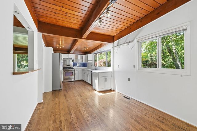 3005 CEDAR HILL RD, Falls Church, VA 22042