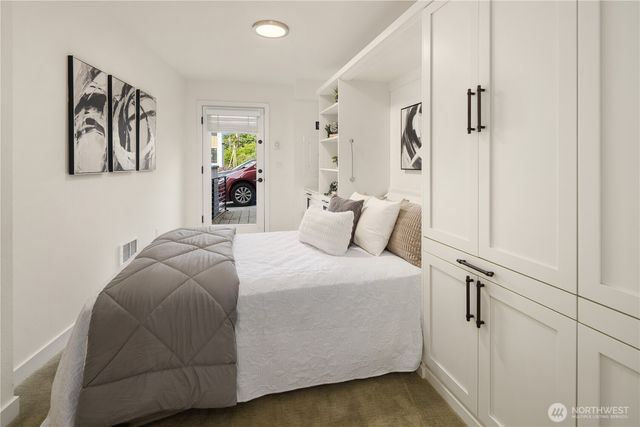 7439 Latona Avenue NE, Seattle, WA 98115