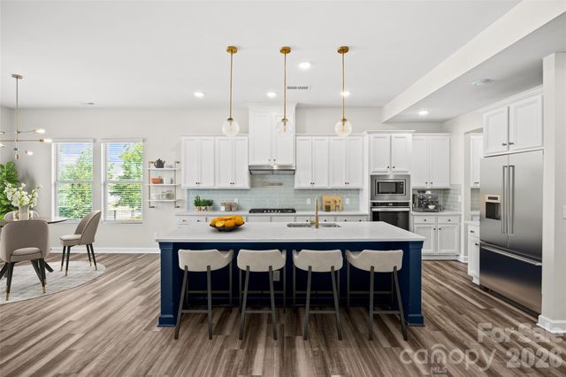 9306 Dufaux Drive, Charlotte, NC 28278