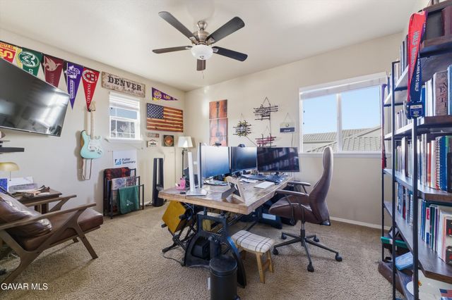 109 Oak Place, Tehachapi, CA 93561