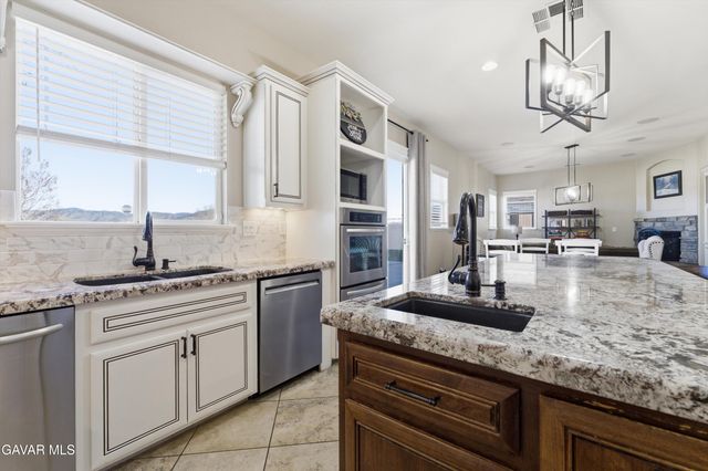 109 Oak Place, Tehachapi, CA 93561