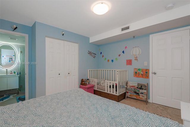 1005 8th St 204, Miami Beach, FL 33139