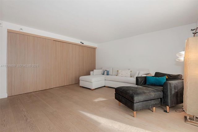 1005 8th St 204, Miami Beach, FL 33139