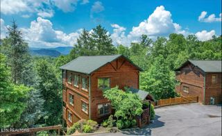 808 Great Smoky Way, Gatlinburg, TN 37738