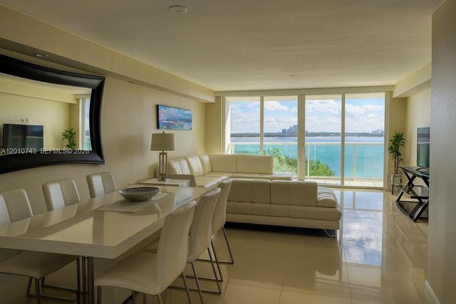 100 Bayview Dr 1026, Sunny Isles Beach, FL 33160