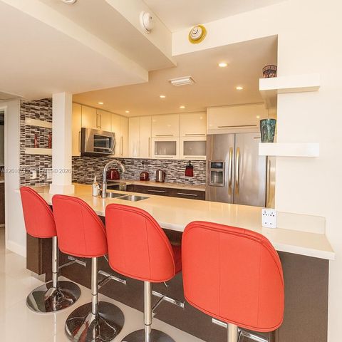 100 Bayview Dr 1026, Sunny Isles Beach, FL 33160