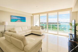 100 Bayview Dr 1026, Sunny Isles Beach, FL 33160