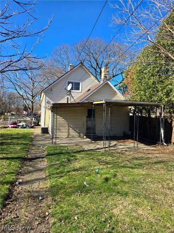 5636 Drake Avenue, Cleveland, OH 44127