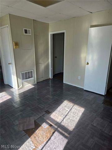 5636 Drake Avenue, Cleveland, OH 44127