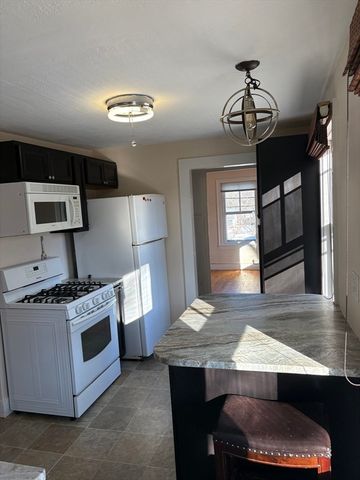 755-2 Washington St 2, Holliston, MA 01746