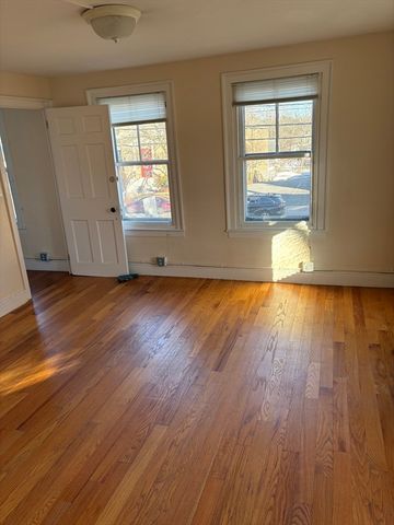 755-2 Washington St 2, Holliston, MA 01746