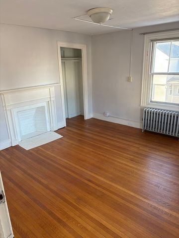 755-2 Washington St 2, Holliston, MA 01746