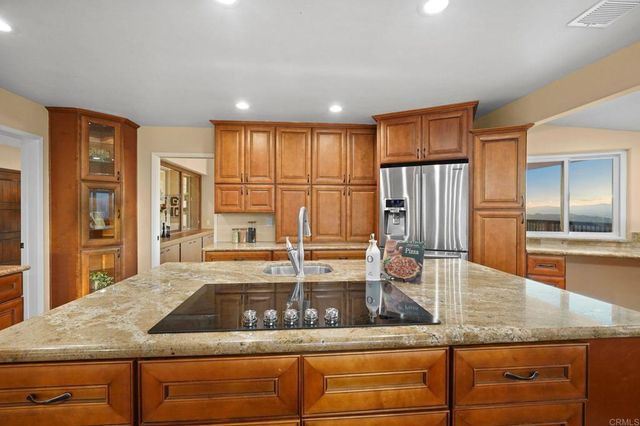 30603 Roadrunner, Valley Center, CA 92082