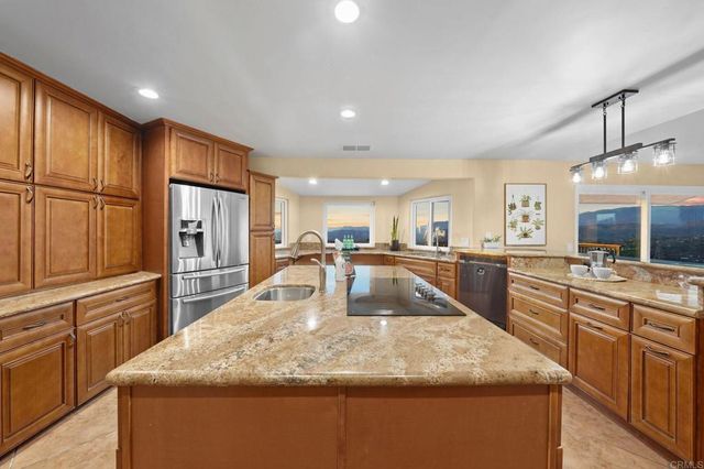 30603 Roadrunner, Valley Center, CA 92082