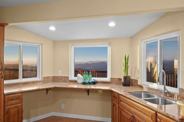 30603 Roadrunner, Valley Center, CA 92082