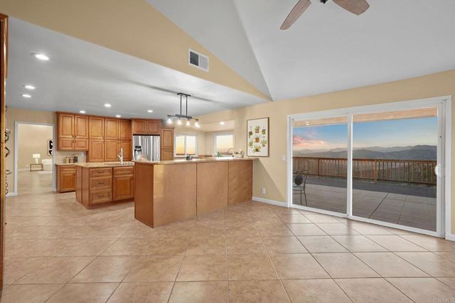 30603 Roadrunner, Valley Center, CA 92082