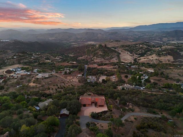 30603 Roadrunner, Valley Center, CA 92082