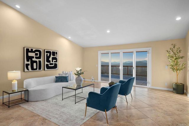 30603 Roadrunner, Valley Center, CA 92082