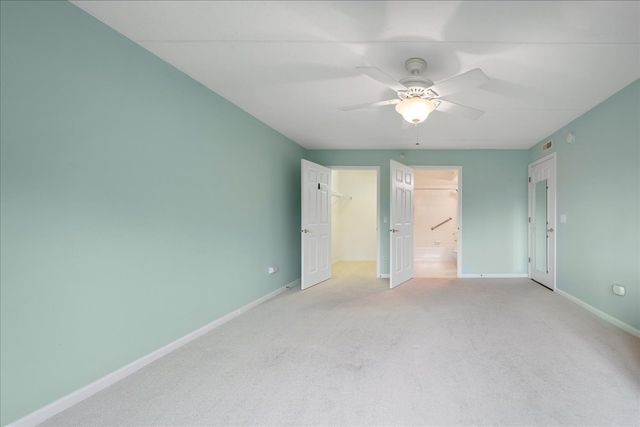 6801 N Milwaukee Avenue 402, Niles, IL 60714